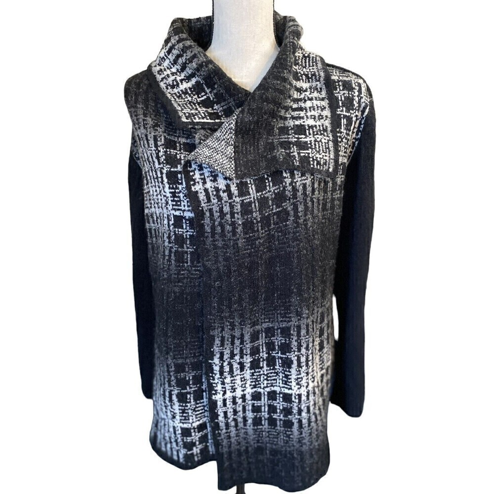 Ana Couture Womens Size Small Plaid Mohair Long-sleeved Cardigan Black & White